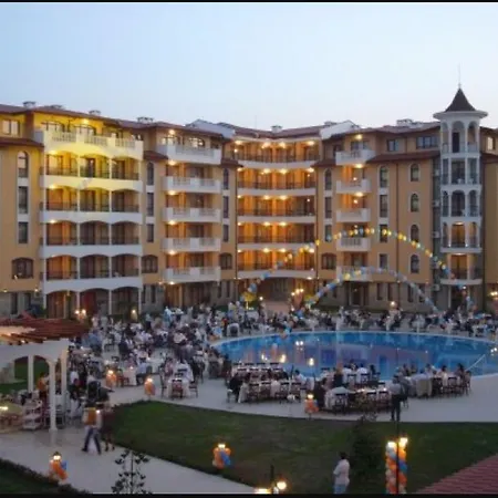 Апартаменти Royal Sun - Sunny Cove