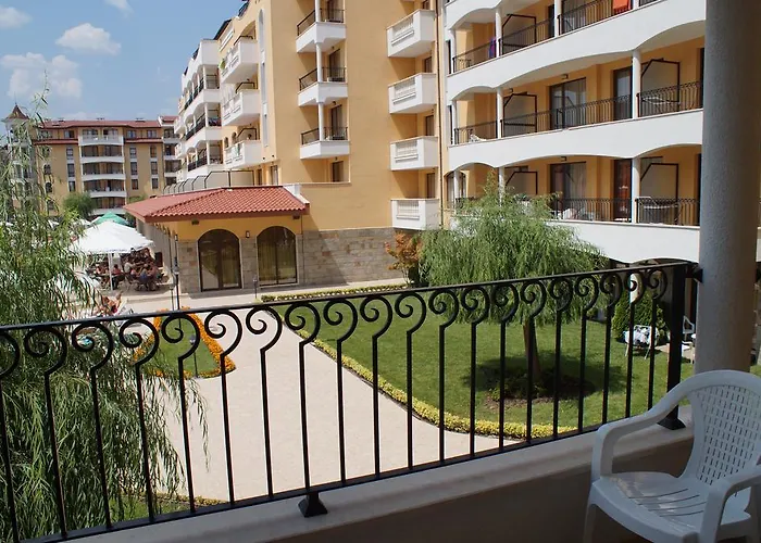 Апартаменти Royal Sun - Sunny Cove Сонячний Берег