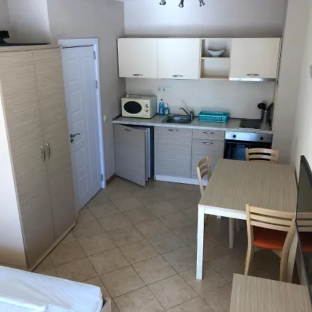 Royal Sun - Sunny Cove Apartament *