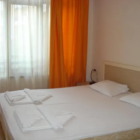 Royal Sun - Sunny Cove