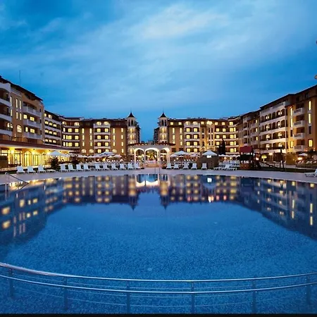 Royal Sun - Sunny Cove Apartman Napospart