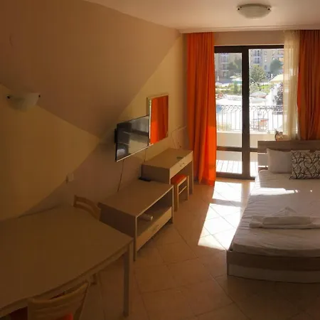 Royal Sun - Sunny Cove *