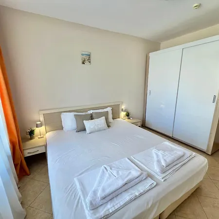 Royal Sun - Sunny Cove Appartamento *