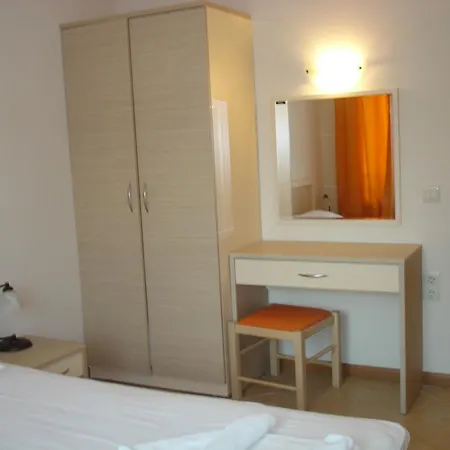 Royal Sun - Sunny Cove Lägenhet Slăntjev Brjag