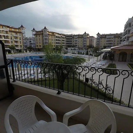 Royal Sun - Sunny Cove