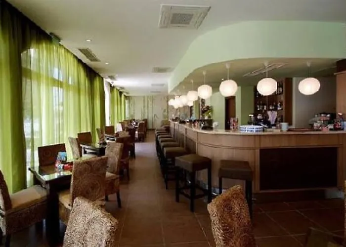 Royal Sun - Sunny Cove * Slantchev Briag