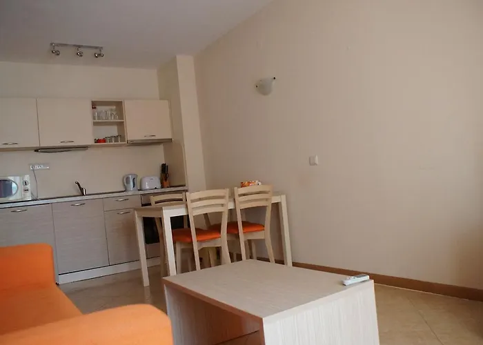 Royal Sun - Sunny Cove Slantchev Briag